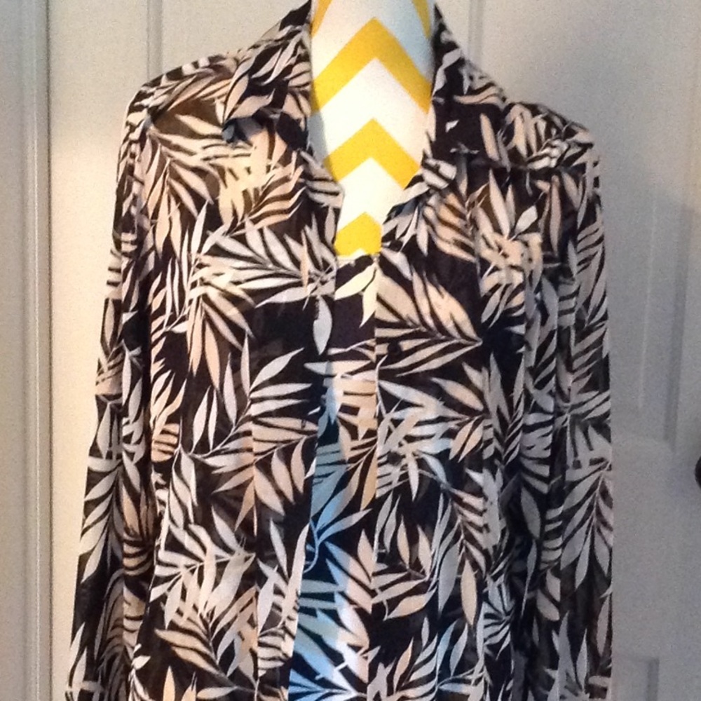 NWT One piece with matching cover all shirt. - Picture 4 of 8